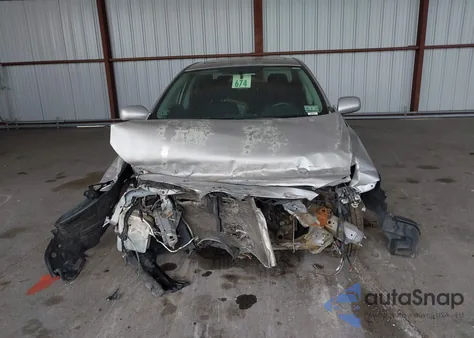 2011 Toyota Corolla S z USA, uszkodzony, nr VIN 2T1BU4EE1BC643149